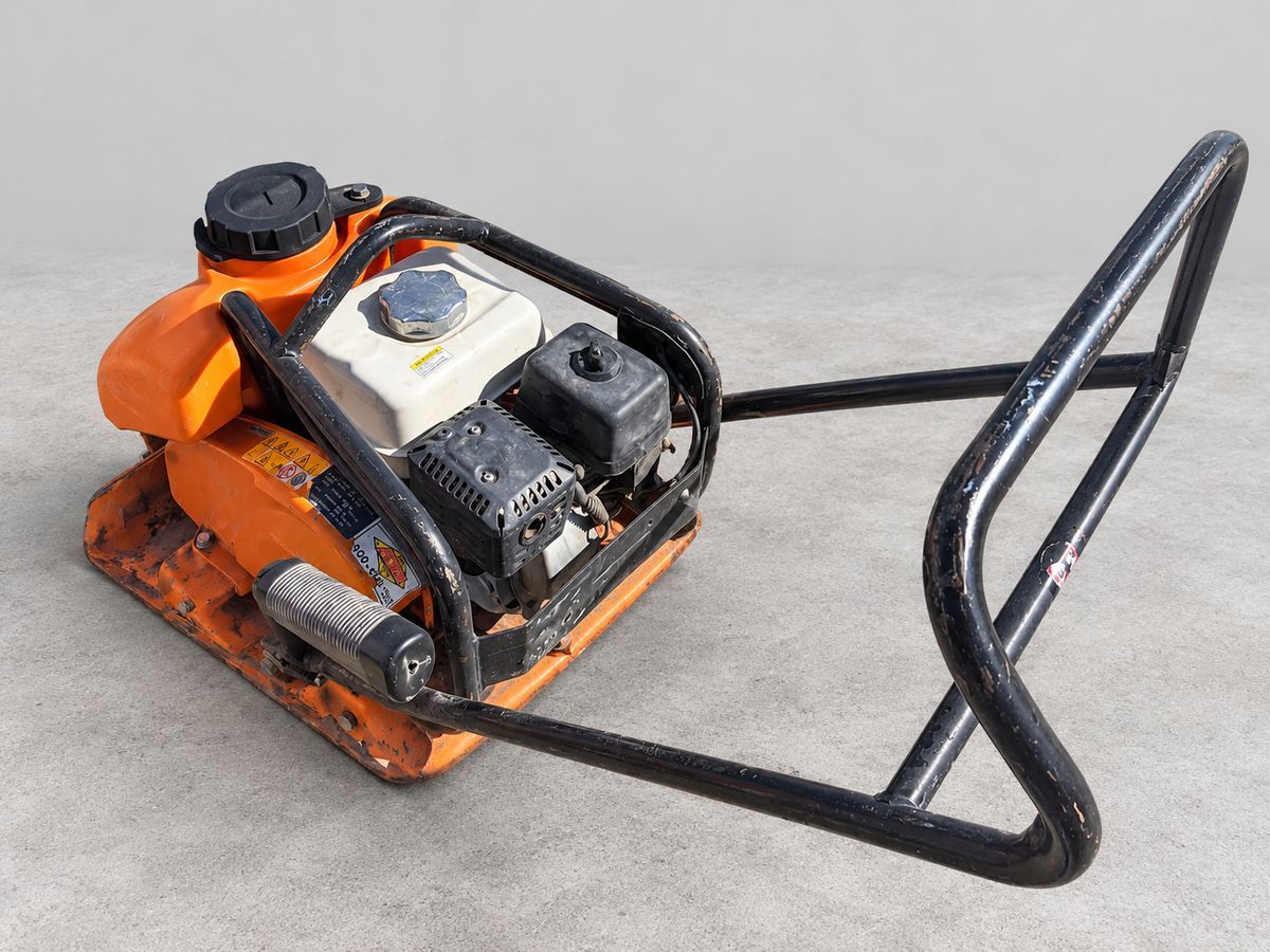 Plate compactor